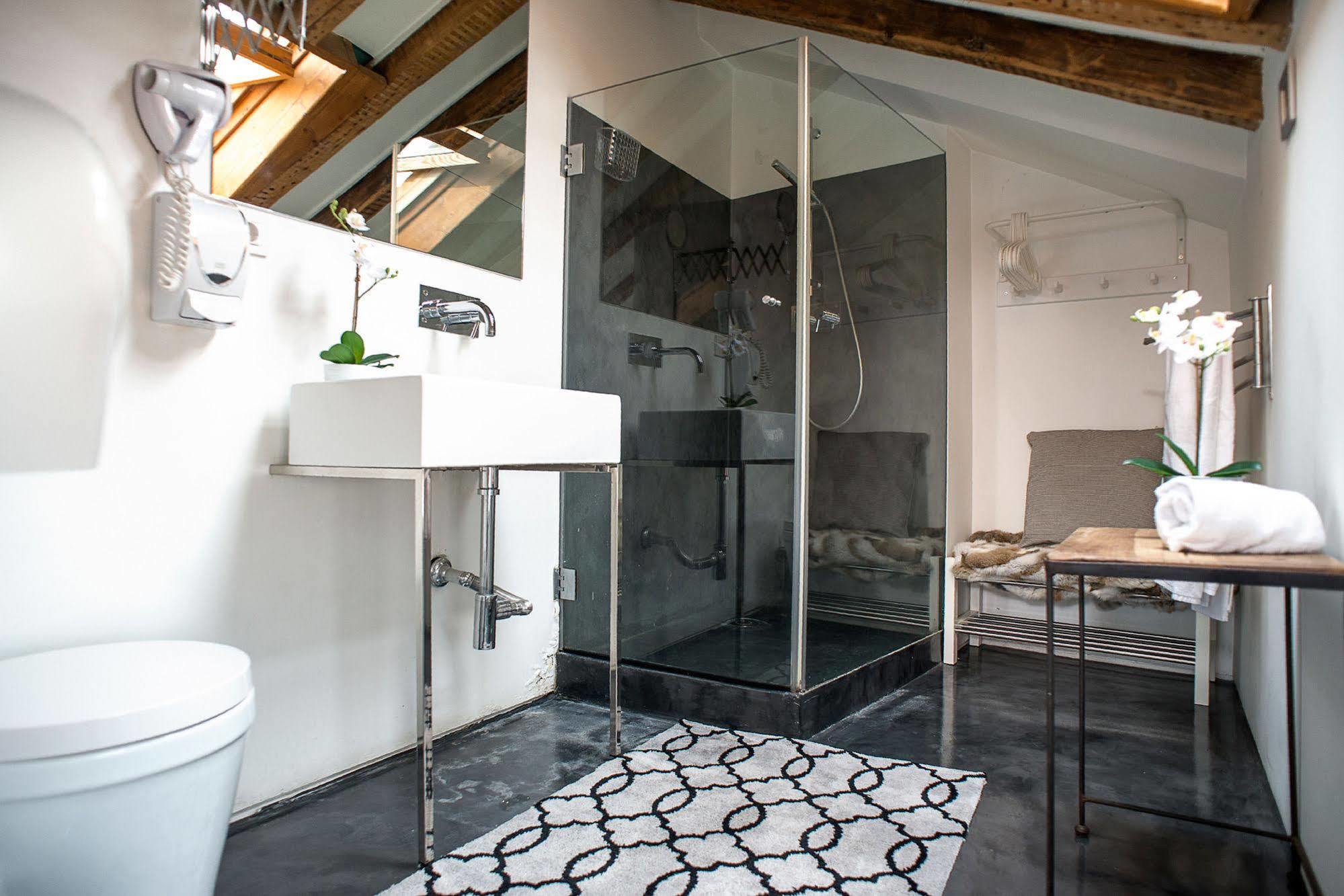 No Limit Bairro Alto Hostel Lisboa Екстериор снимка