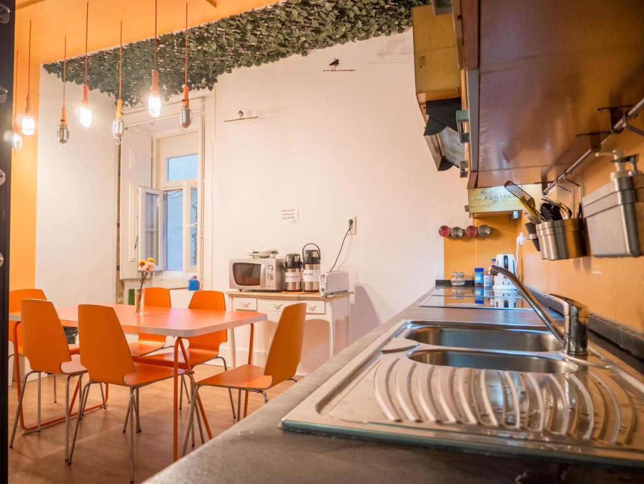 No Limit Bairro Alto Hostel Lisboa Екстериор снимка