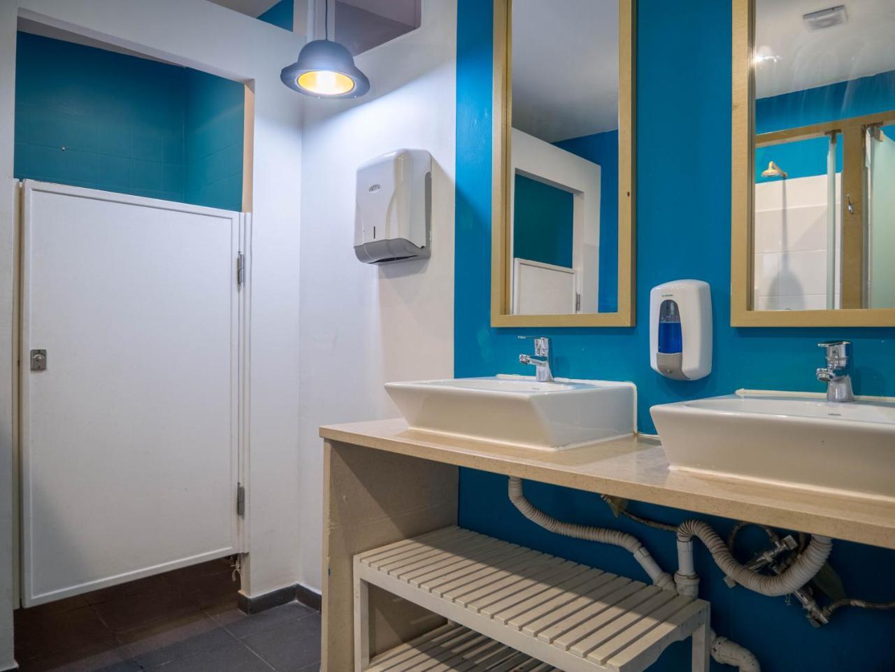 No Limit Bairro Alto Hostel Lisboa Екстериор снимка